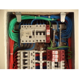 montagem de quadro de comando elétrico Luz